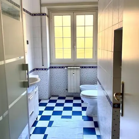 Marcos House Metro A *